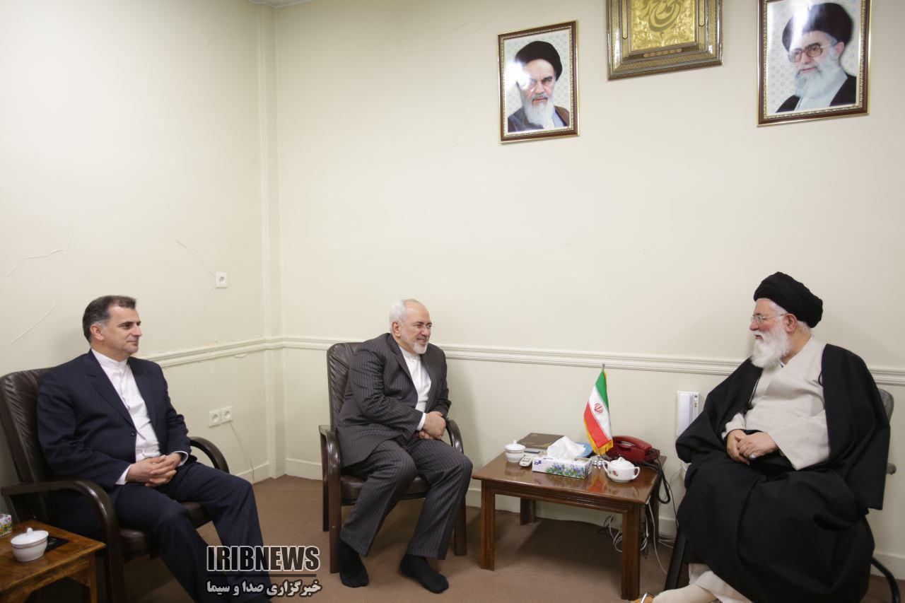 دیدار وزیر امور خارجه با نماینده ولی فقیه در مشهد