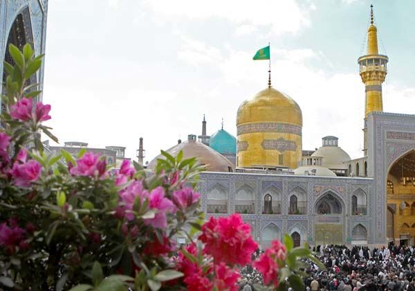 میزبانی ۱۰ هزار خادم از زائران حرم مطهر رضوی