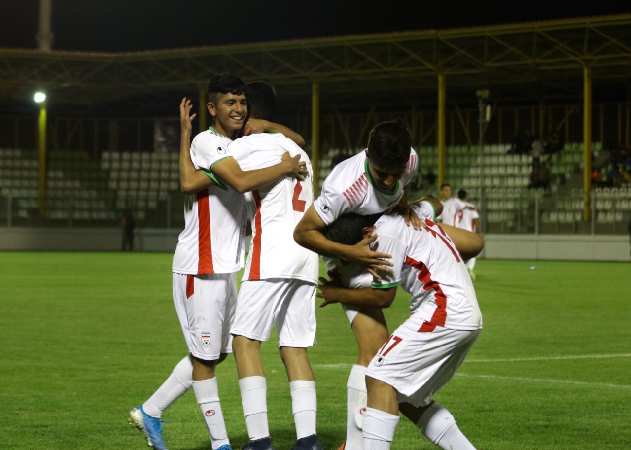 افتخار آفرینی فوتبالیست کردستانی