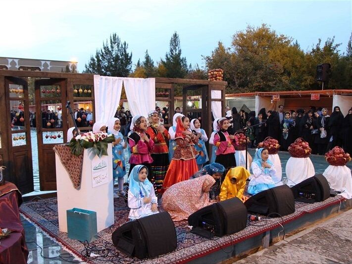 برگزاری دومین جشنواره انار امسال از ۱۲ تا ۱۴ آبان ماه در کاشمر