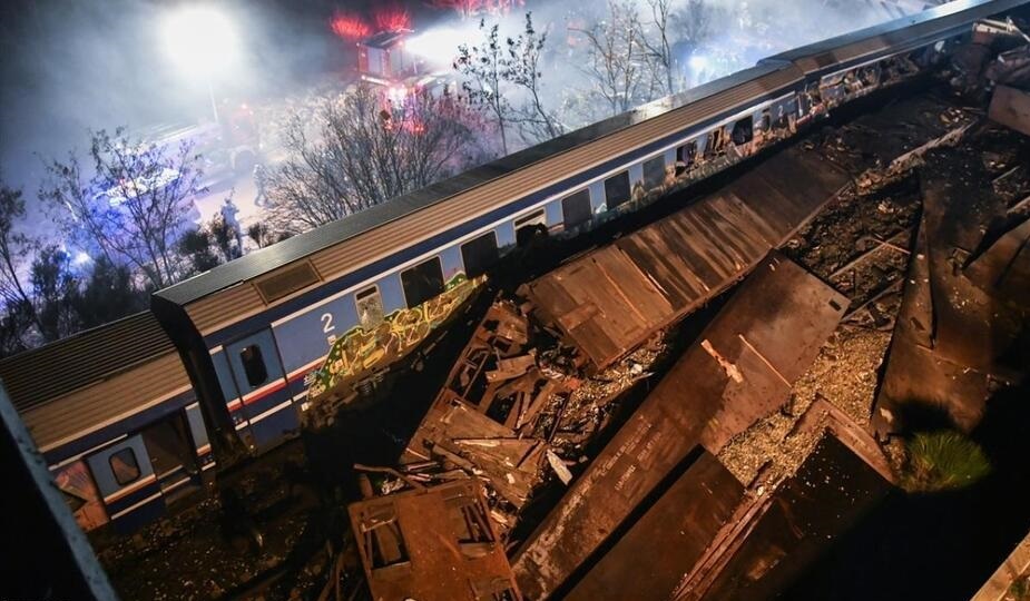 برخورد مرگبار دو قطار در یونان+ تصاویر برخورد مرگبار دو قطار در یونان+ تصاویر