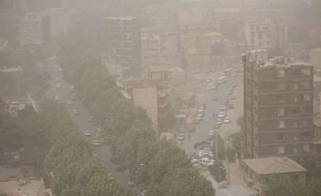 در هنگام آلودگی هوا از ورود به فضاهای باز خودداری کنید