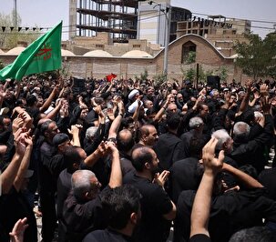 شکوه حضور عزاداران حسینی در روز تاسوعا