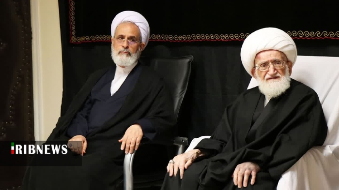 برپایی مراسم عزاداری روز عاشورا در بیت آیت‌الله نوری همدانی
