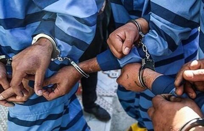 دستگیری ۶ نفر از اراذل و اوباش شهر خرمآباد دستگیری ۶ نفر از اراذل و اوباش شهر خرمآباد
