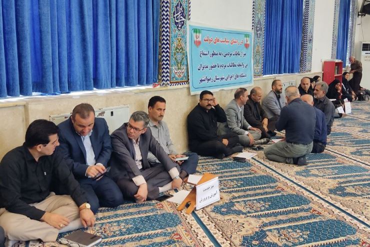 برپایی میز خدمت جهادی در مصلا‌های نماز جمعه