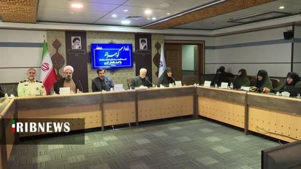 نشست تخصصی فعالان عفاف و حجاب با استاندار قم
