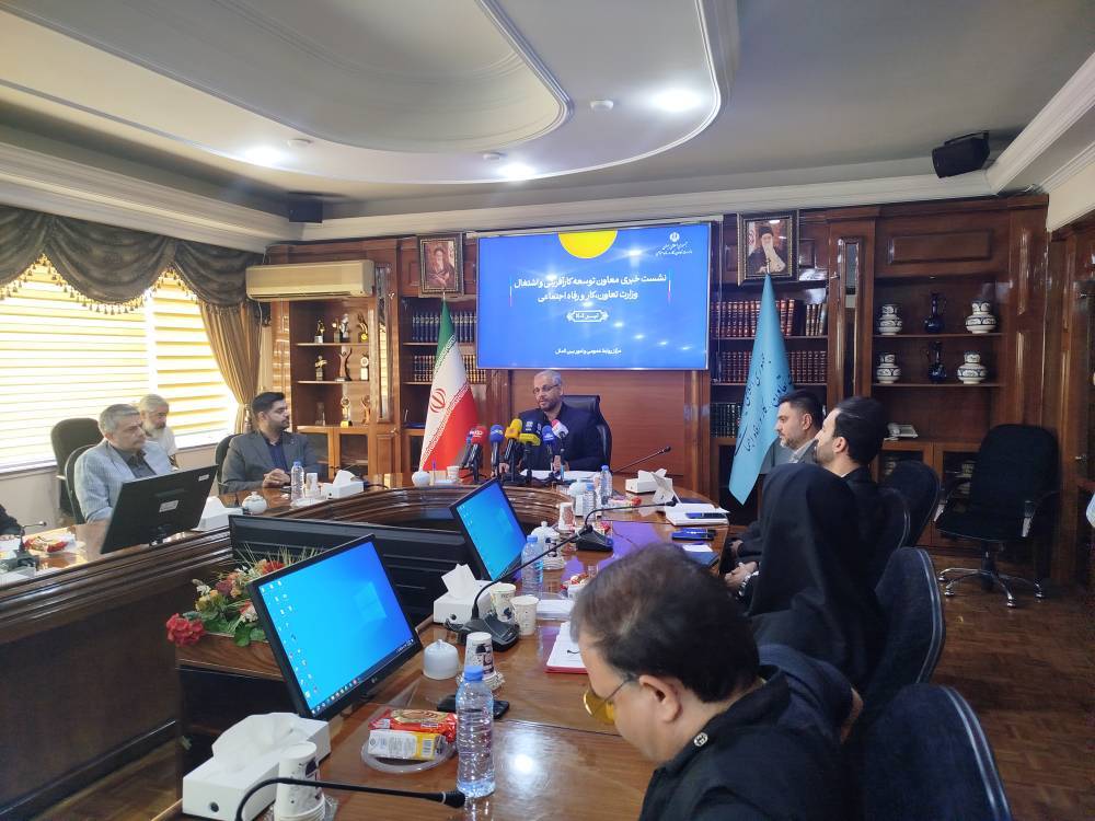معاون وزیر کار: ۹۲ درصد نیروی کار خارجی در ایران افغانستانی هستند