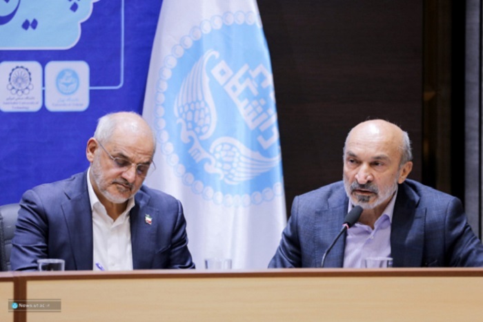 باید موضوعات مهم کشور در دانشگاه‌ها مشخص و بررسی شود