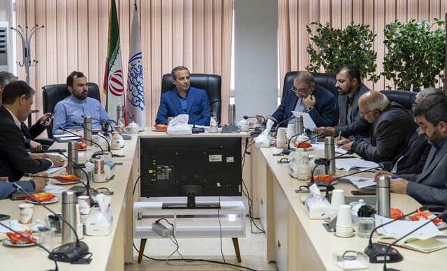 تدوین راهکار‌های اجرایی و ایجاد شبکه میان دانشگاه‌ها و نخبگان