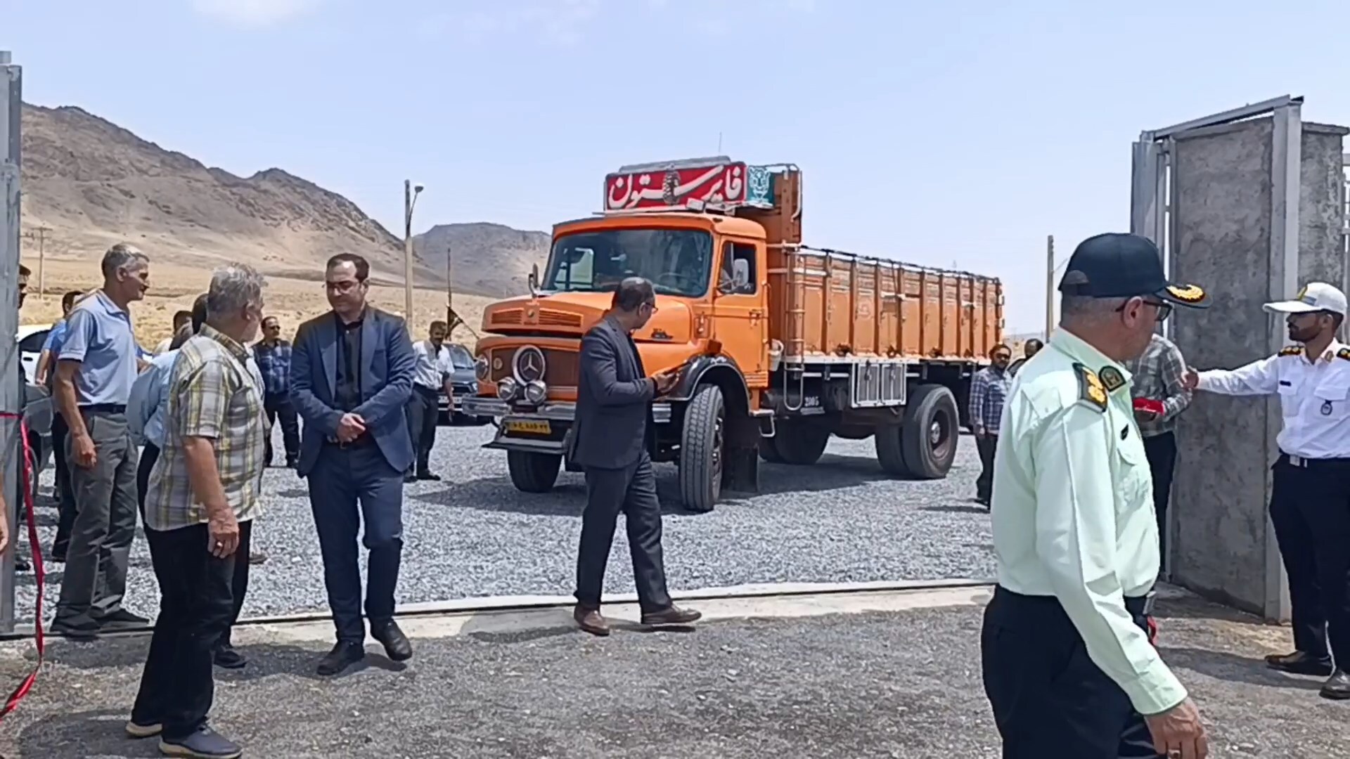 بهره برداری از پارکینگ کامیون داران خوانسار