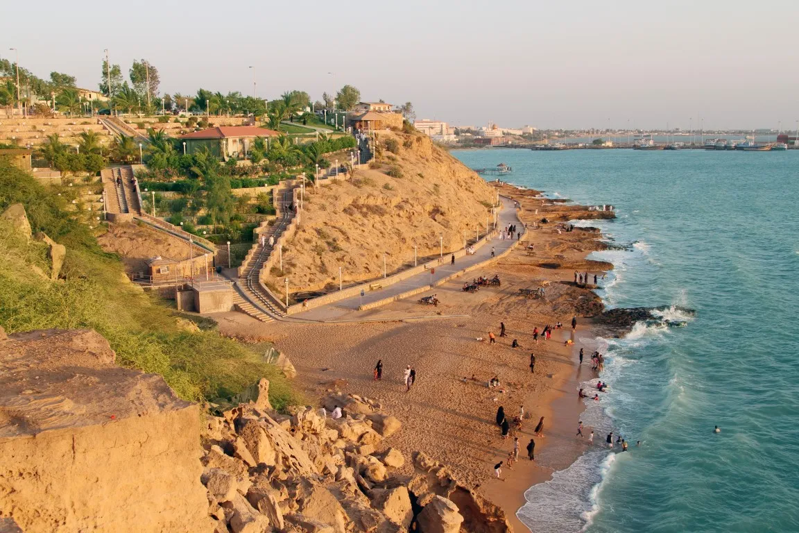 آغاز عملیات اجرایی ایجاد زیرساخت گردشگری در ساحل جاسک