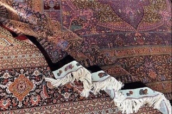 اطلس فرش دست‌بافت آذربایجان غربی تهیه می‌شود