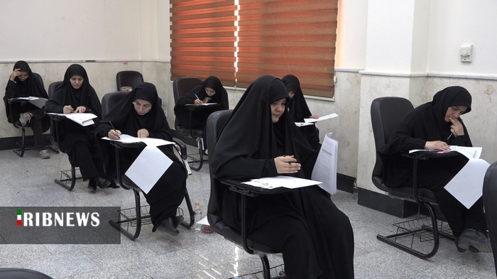 رقابت ۲۵۰ نفر در آزمون اختصاصی دانشکده صداوسیمای قم