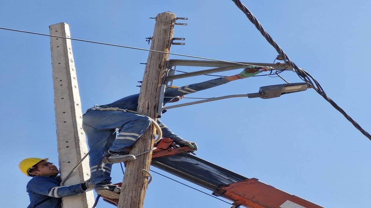 اتمام پروژه تبدیل شبکه فشار ضعیف هوایی به کابل خودنگهدار در اسکو