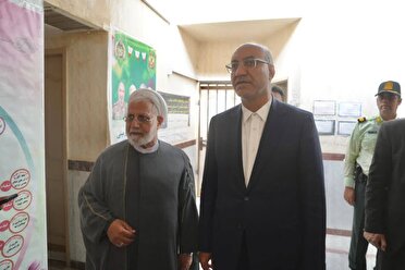 بازدید استاندار کرمانشاه و اعضاء کمیسیون امنیت ملی مجلس از نفت‌شهر