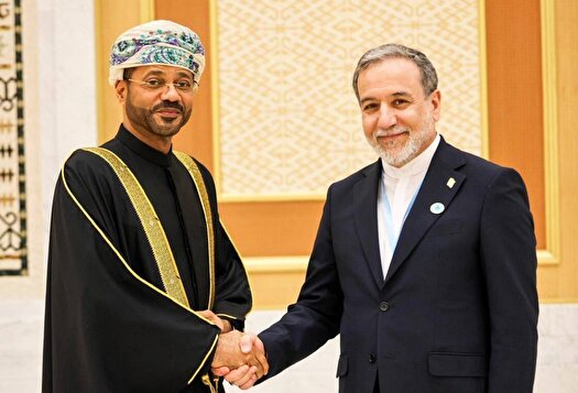 دیدار و گفت‌وگوی وزرای خارجه ایران و عمان